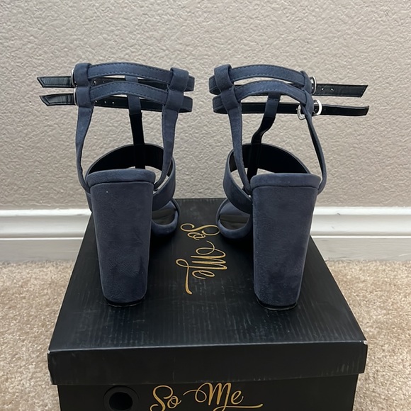 So Me Heels Size 9 Blue - Picture 3 of 5